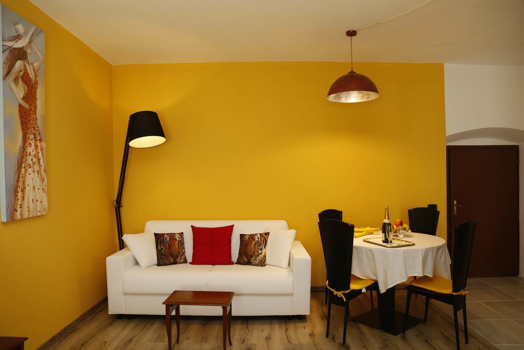 Residence Sugrac Valpicetto ภายนอก รูปภาพ